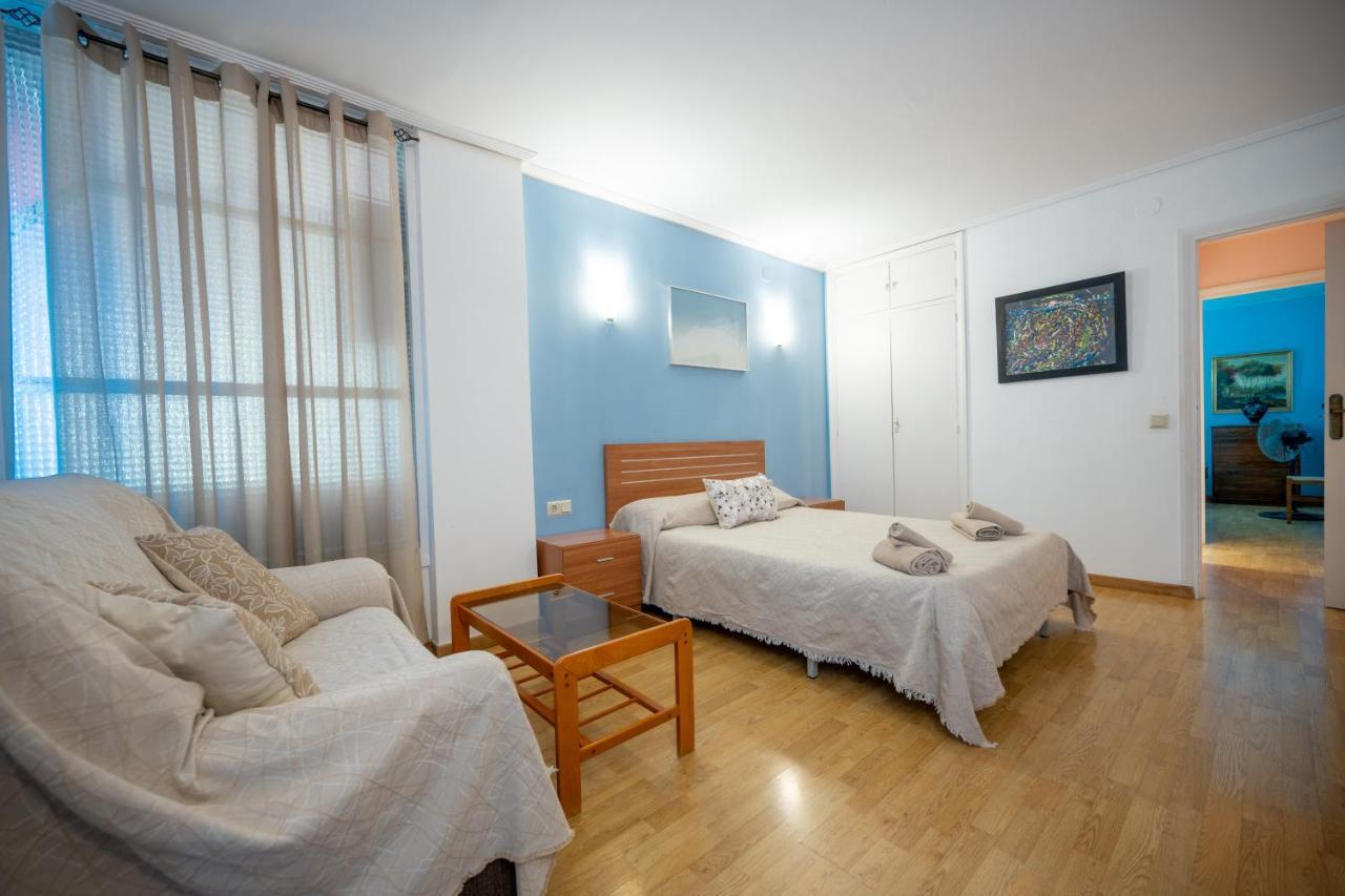 Beautiful Parque Loix 4 Bedroom Apartment Shared Pool, Tennis Court Бенидорм Экстерьер фото