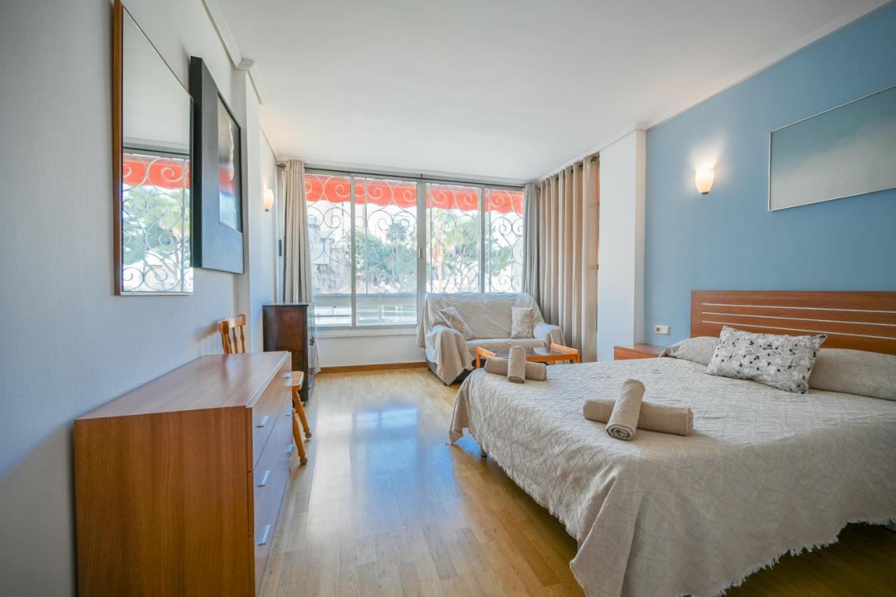 Beautiful Parque Loix 4 Bedroom Apartment Shared Pool, Tennis Court Бенидорм Экстерьер фото