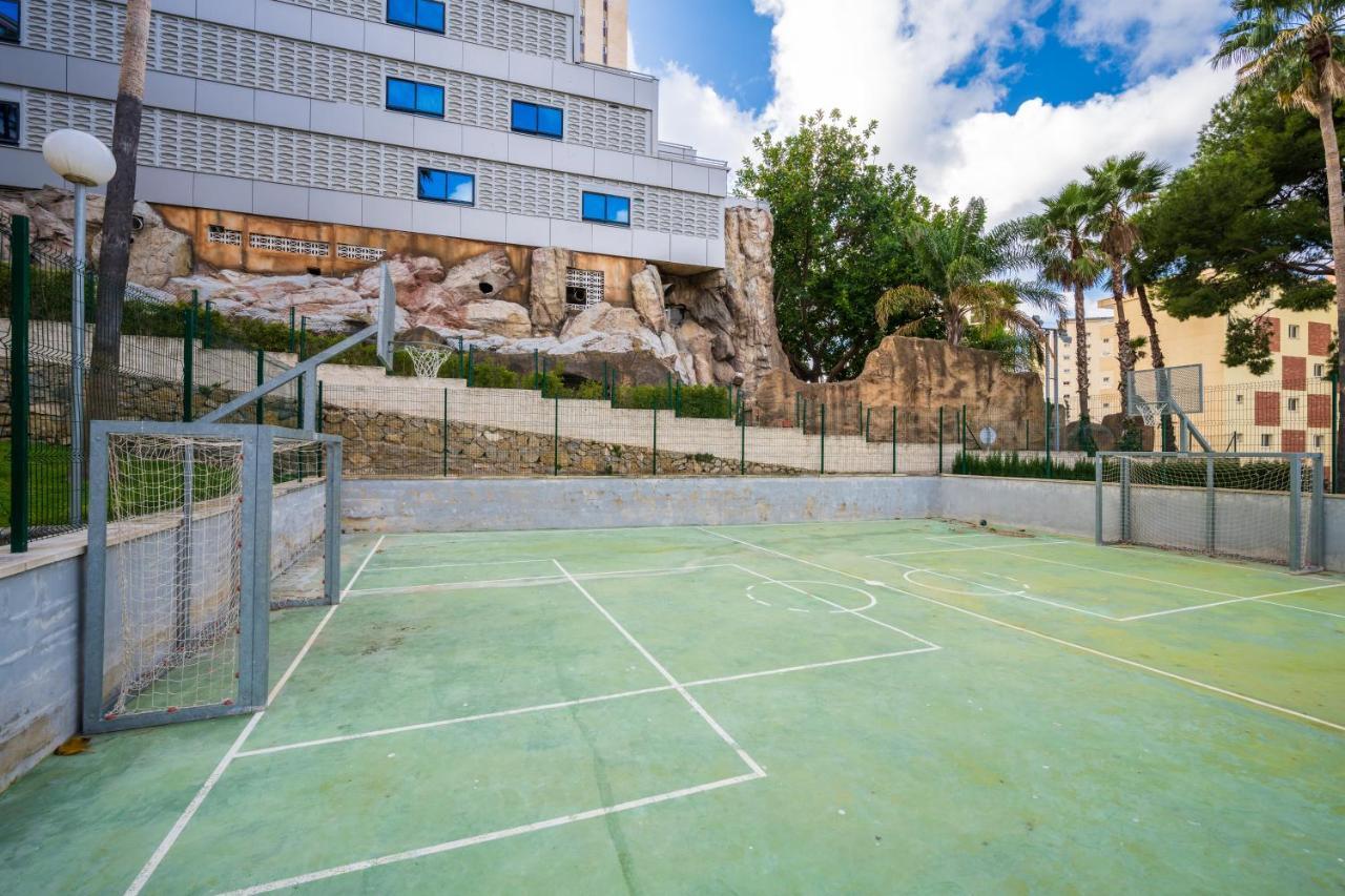 Beautiful Parque Loix 4 Bedroom Apartment Shared Pool, Tennis Court Бенидорм Экстерьер фото